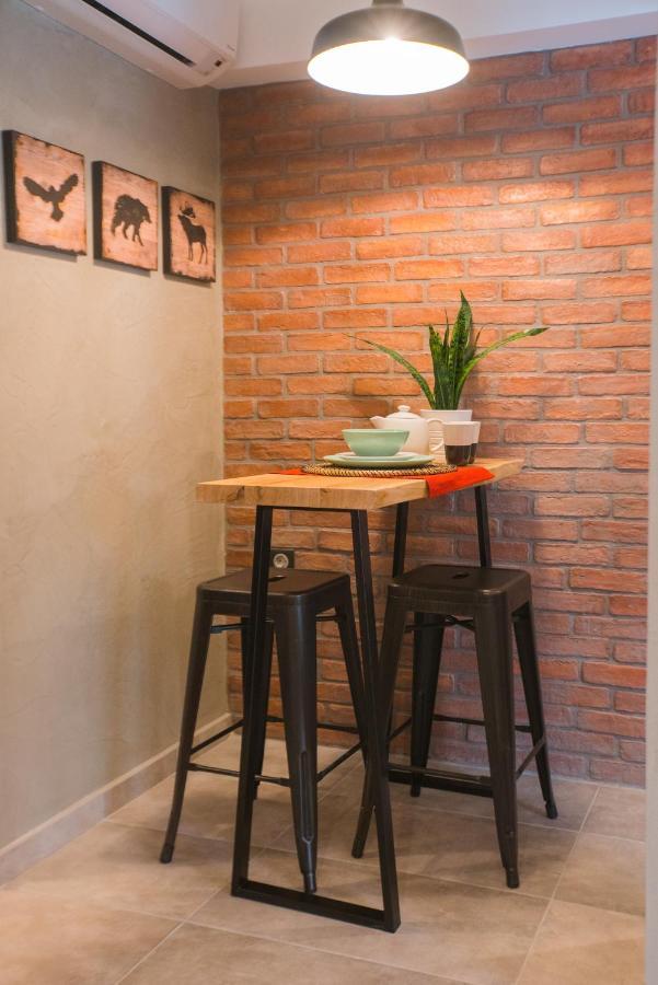 Athenian Living Suites Bagian luar foto