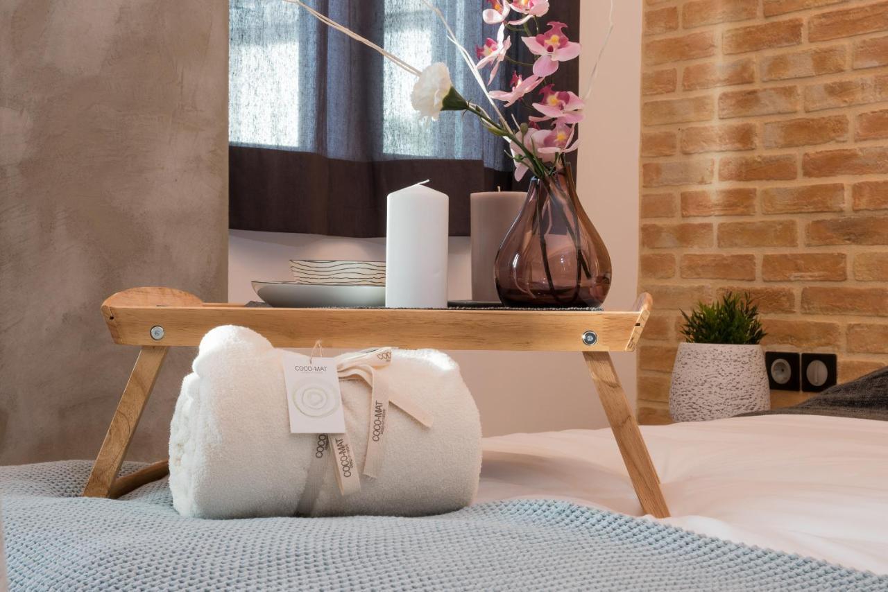 Athenian Living Suites Bagian luar foto