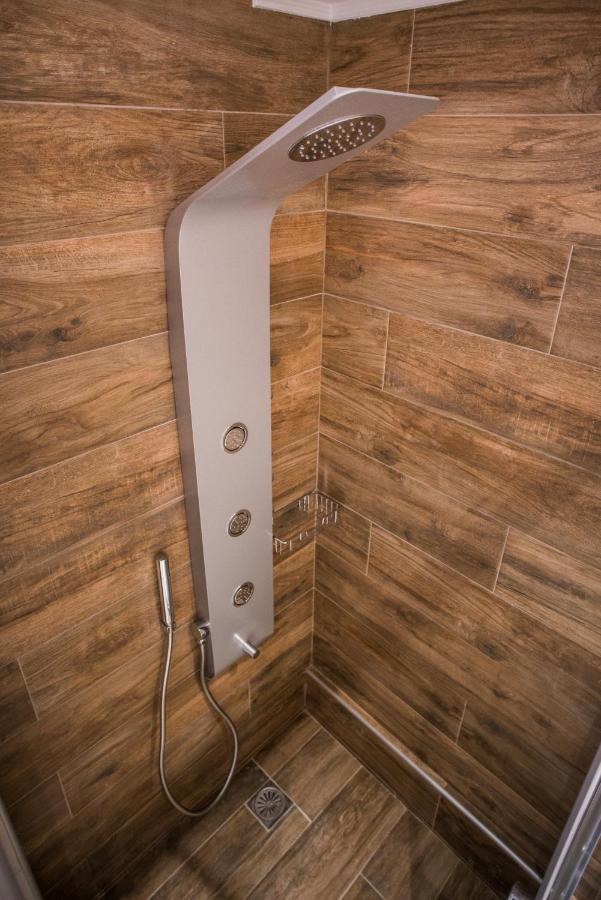 Athenian Living Suites Bagian luar foto